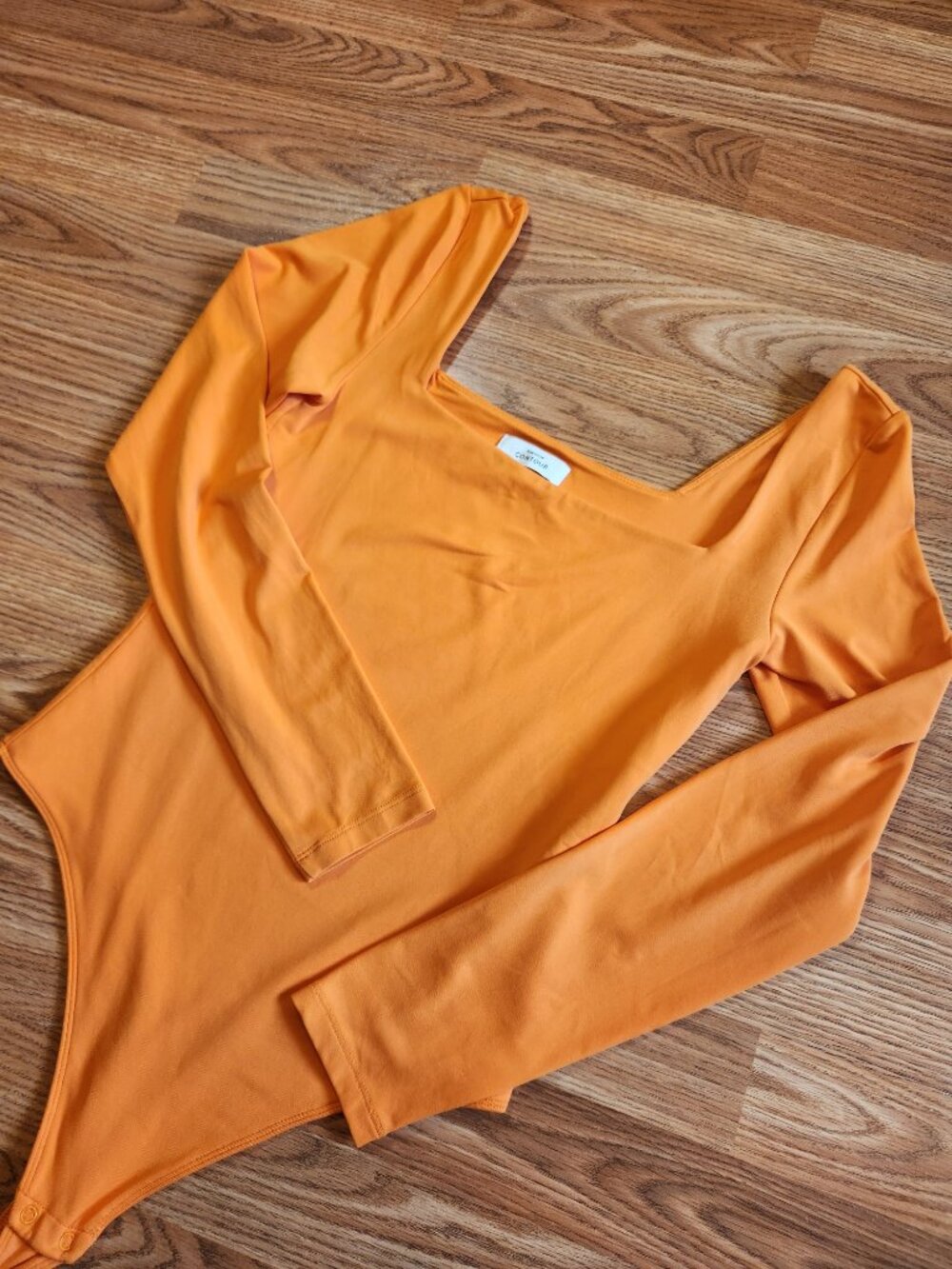 ARITZIA Babaton Contour Square Neck Headway Bodysuit Long Sleeve Medium Orange